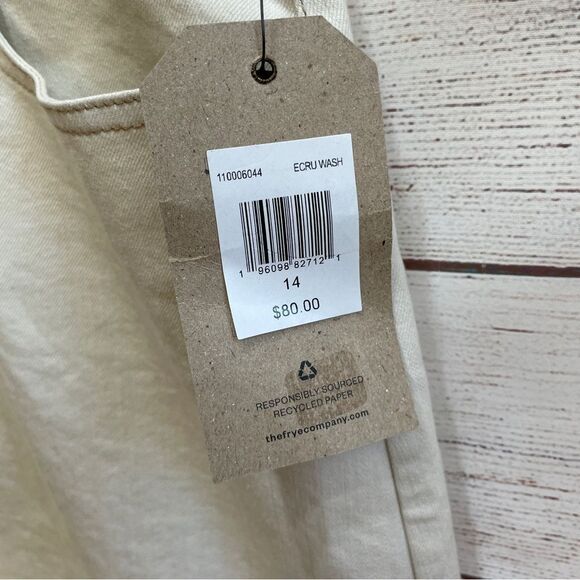 NEW WITH TAGS FRYE & CO DENIM SKIRT IN CREAM - Picture 4 of 6